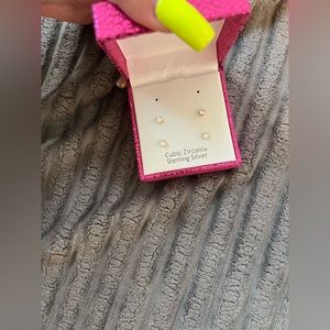 cubic Zirconia gold earrings new without the top pair⭐️